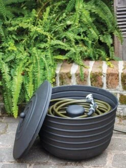 New Products 7 Matte Black Ribbed Hose Pot With Lid